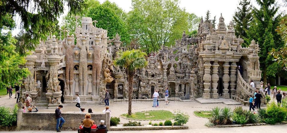 Hauterives Palais Idéal Ferdinand Cheval.JPG